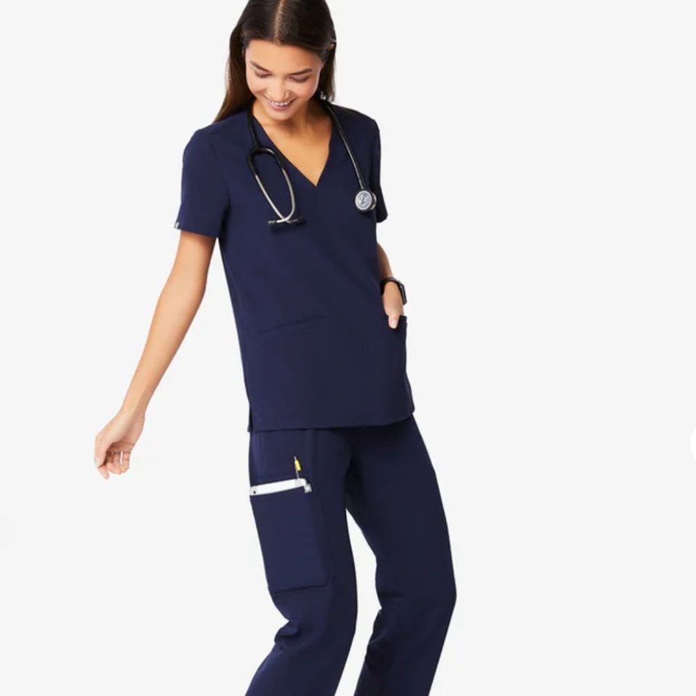 FIGS Navy Kade Cargo scrub pants in TALL Medium